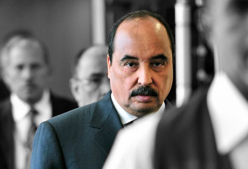 نقل الرئيس السابق ولد عبد العزيز إلى عيادة خاصة لإجراء فحوص طبية