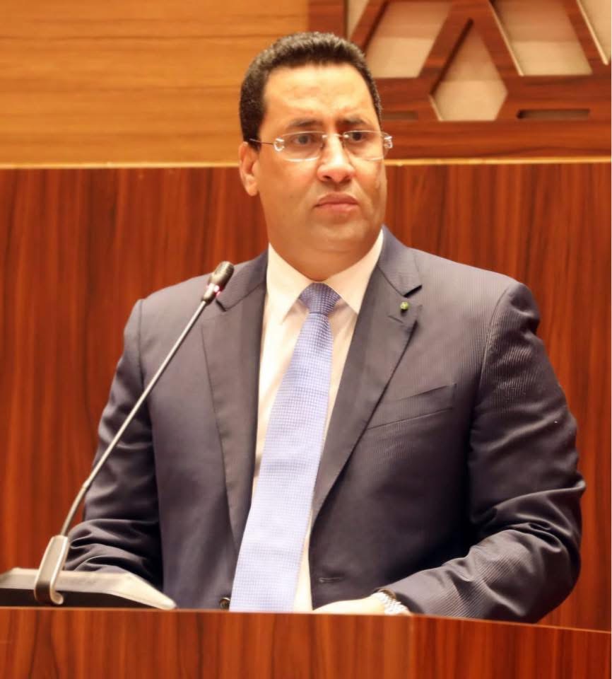 الوزير الأول: التحويلات النقدية والسلات الغذائية جزء من رؤية شاملة لمكافحة الفقر وتعزيز الحماية الاجتماعية
