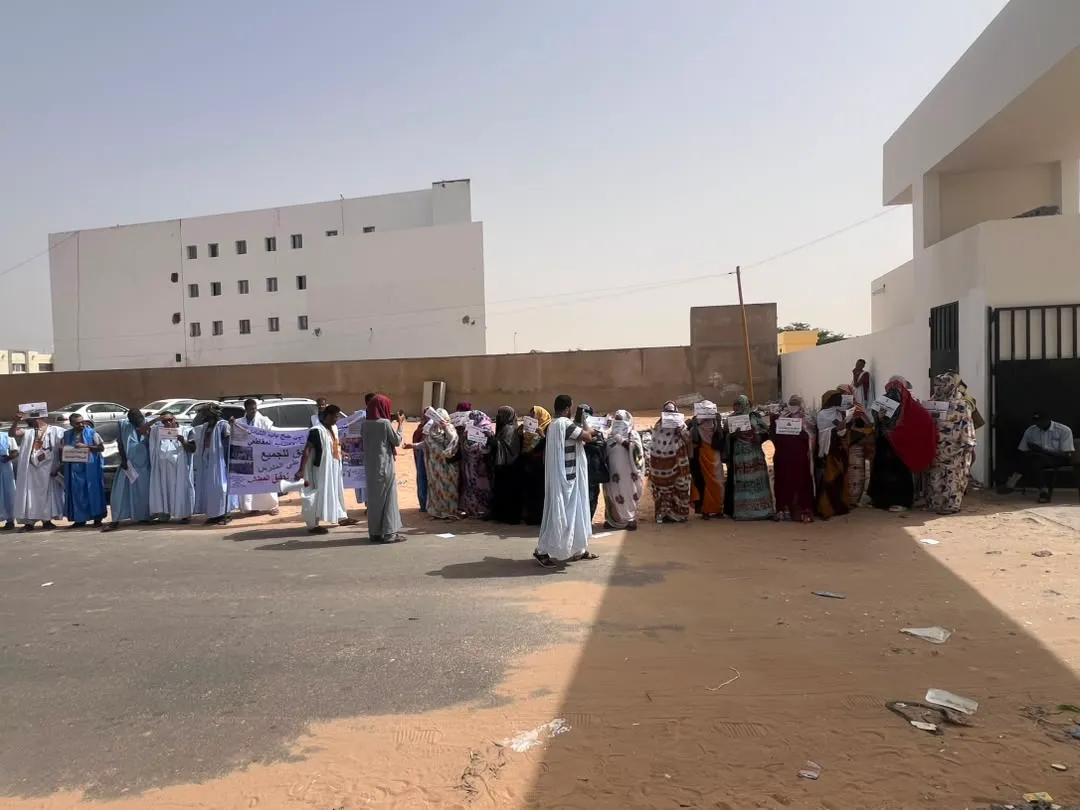 مدرسون مقاطعيون يحتجون للمطالبة بفتح التحويل والتبادل بين الزملاء