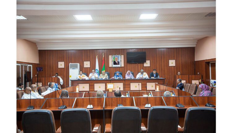 جهة نواكشوط تبحث تعديل الميزانية ومشاريع مناخية وتنموية