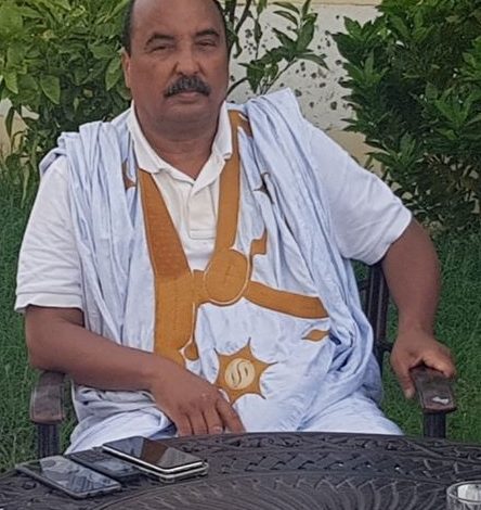 نقل الرئيس السابق ولد عبد العزيز إلى عيادة خاصة لإجراء فحوص طبية