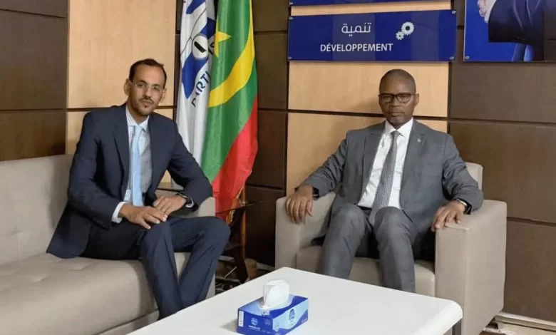 زين العابدين المنير يتولى رئاسة الفريق البرلماني لحزب الإنصاف