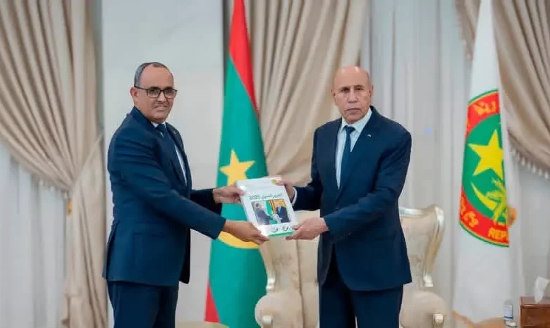غزواني يدعو إلى تعزيز مهنية الإعلام وتنظيم الفضاء الرقمي