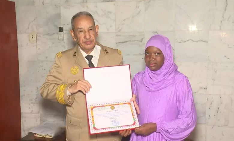 عيشة بنت الشيخ تتصدر وطنياً وتحظى بتكريم في روصو