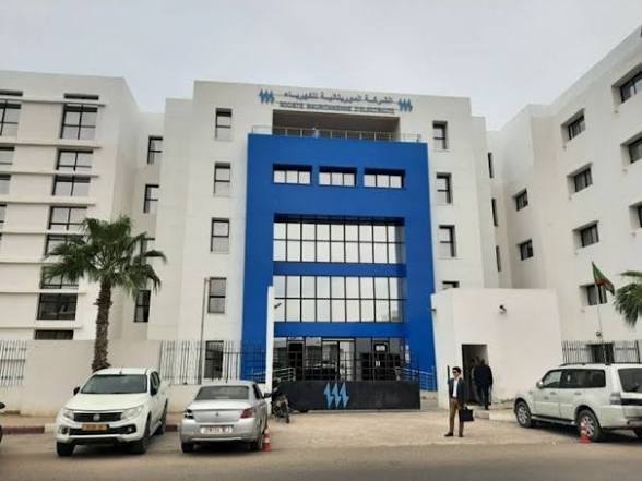 صوملك تعلن عن عودة تدريجية للكهرباء بعد إصلاح محطة التحويل الشرقية