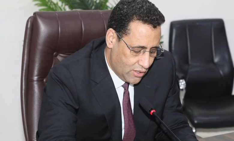 المختار ولد اجاي يشيد بجهود طاقم ديوانه بعد استقالة الحكومة
